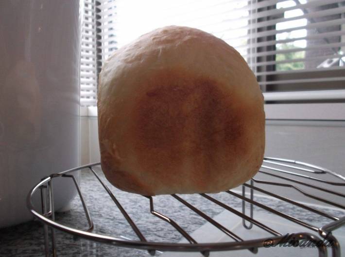 タイガーのパン焼き機「GRAND X」で焼いたちゃんと膨らんだ時のパン